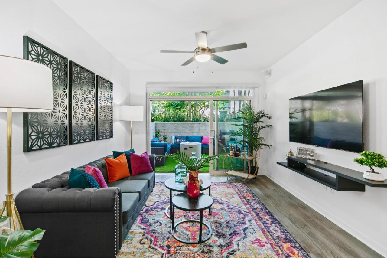Fairfax District Chic City Oasis 2 Bedroom Apt With Den 136 Los Angeles Exteriör bild