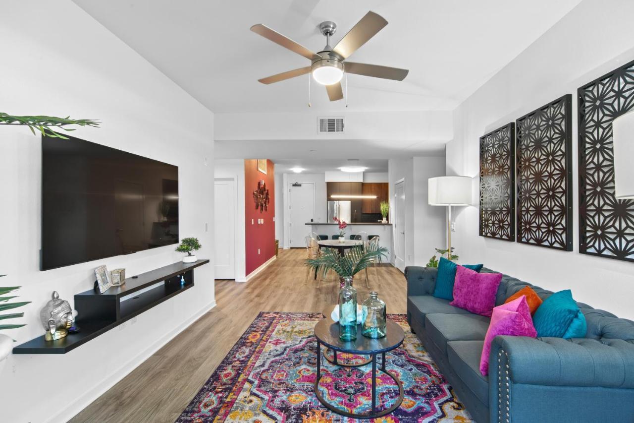 Fairfax District Chic City Oasis 2 Bedroom Apt With Den 136 Los Angeles Exteriör bild